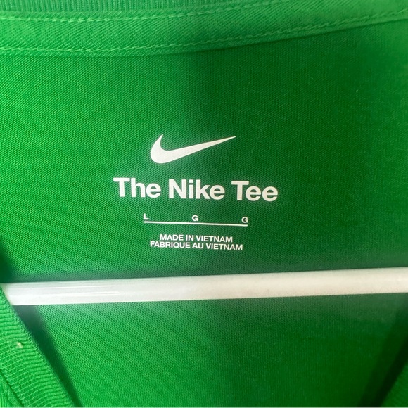 Nike Women’s LARGE Green University of Oregon Ducks Athletics T-Shirt - Picture 4 of 4